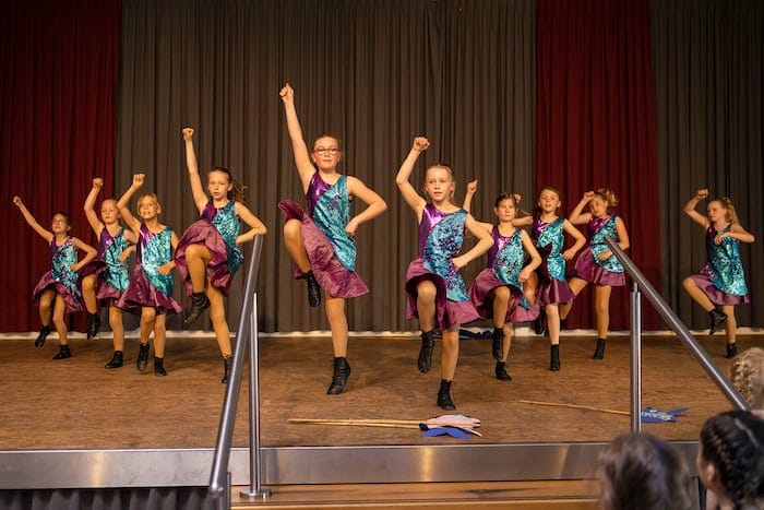 Showtanzgruppen zeigen ihr Können
