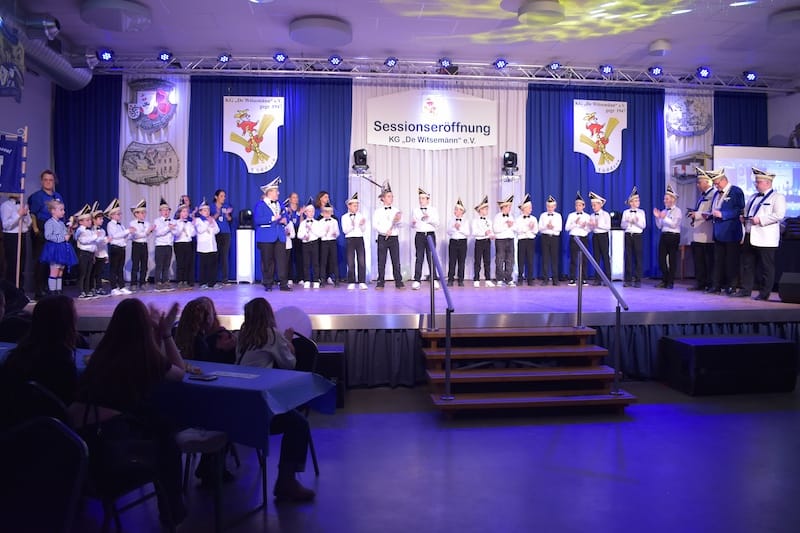 Prinz Jörg I. & Prinzessen Jeanette sowie Kinderprinz Mats I.  sind die neuen Tollitäten der KG De Witsemänn