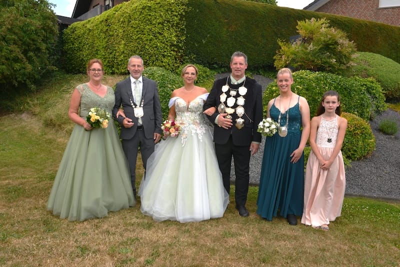 Herbstkirmes in Breberen-Brüxgen mit der Band „Fahrerflucht “!