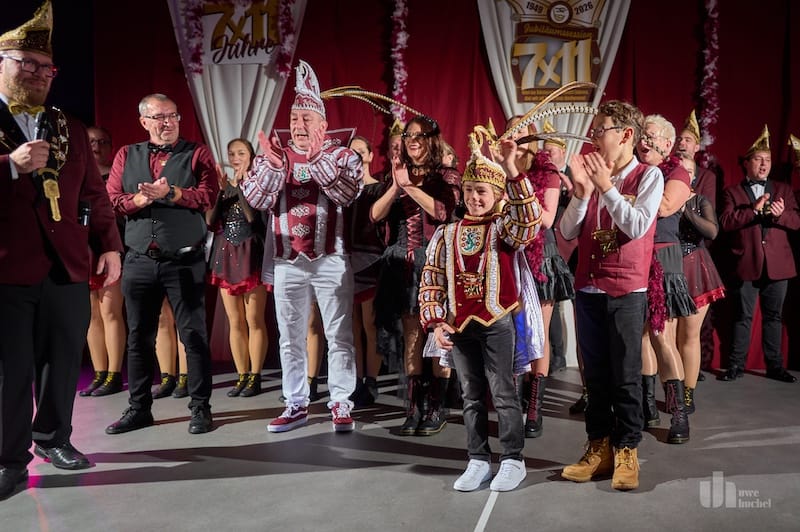 Süsterseel hat einen Prinzen, eine charmante Prinzessin und einen Kinderprinzen