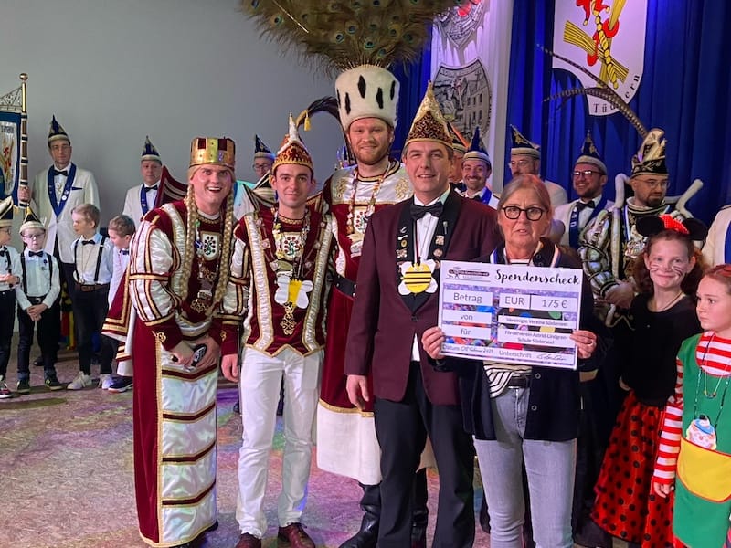 Spendenübergabe aus der Nikolaus-Sammlung in Süsterseel