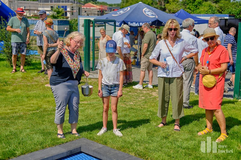 Feierliche Spielplatzeinweihung