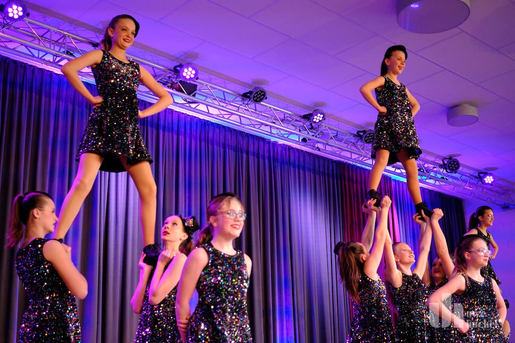 Mega Showtanznachmittag in der Westzipfelhalle