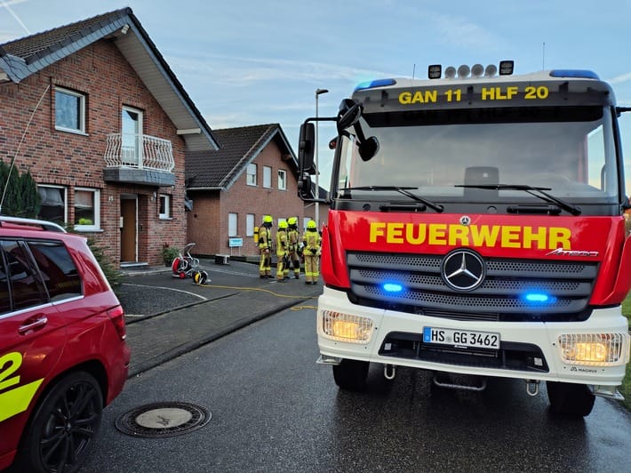 Eine Verletzte Person bei Küchenbrand