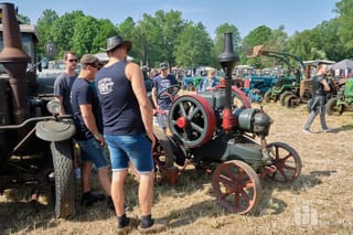 Oldtimertreffen und Handwerkermarkt am Bauernmuseum gestartet