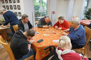 Bastelnachmittag in der Wohnstätte Höngen