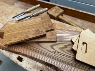 Einladung zur weihnachtlichen Charity-Aktion von #TeamHandwerkHilft in der Tischlerei