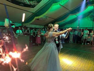 Super Stimmung beim Klumpenball und Königsball in Isenbruch
