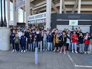 D-Jugenden des SC Selfkant zum Spiel der Alemannia auf den Tivoli