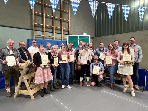 Der TTC Tüddern feierte ein zünftiges Oktoberfest mit zahlreichen Ehrungen.