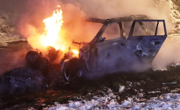 BMW in Vollbrand