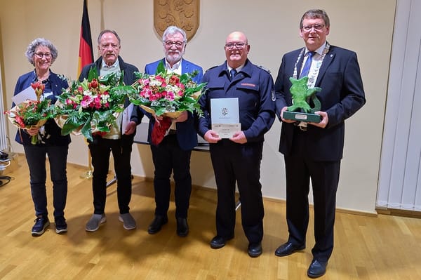 Bürgermeister ehrt Ehrenamtler