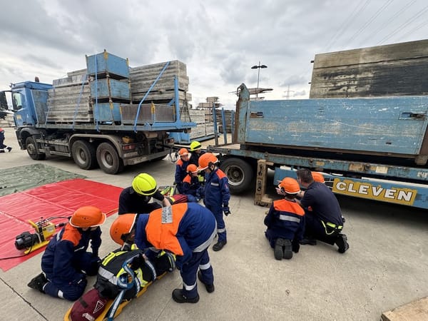 Jugendfeuerwehr Selfkant für 24 Stunden Berufsfeuerwehr