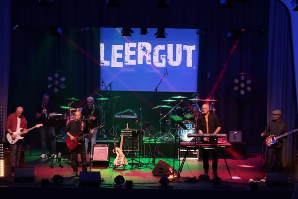 LEERGUT mit neuem Material