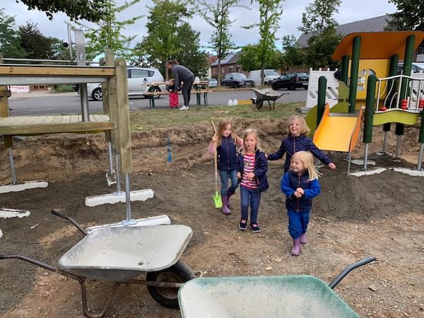 Kleine Strolche auf Erkundungstour