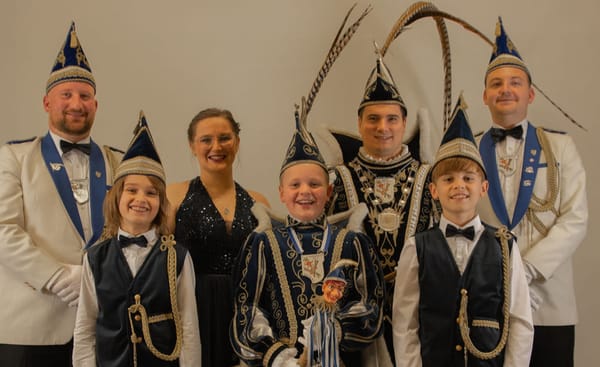 Altweibertreffen, Kostümball und Rosenmontagszug, Tüddern bietet ein abwechslungsreiches Programm
