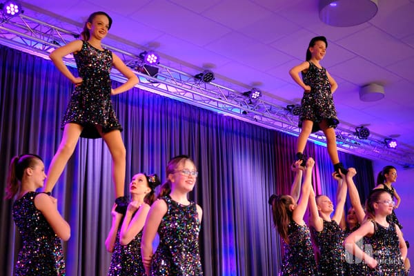 Mega Showtanznachmittag in der Westzipfelhalle