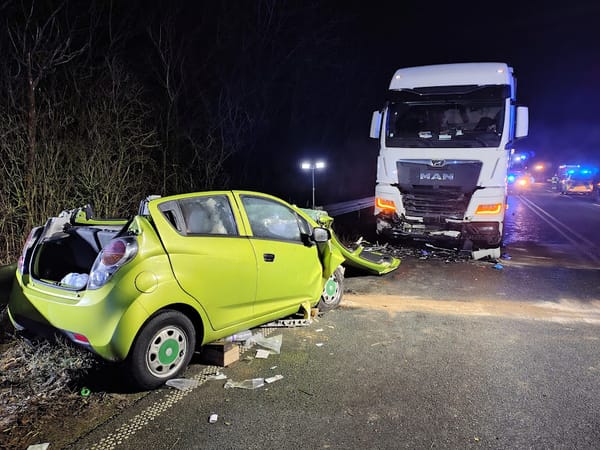 Vier Verletzte bei Verkehrsunfall auf B56n