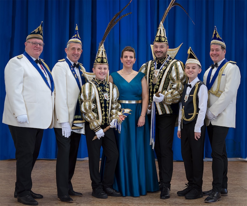 Altweibertreffen, Kostümball und Rosenmontagszug, Tüddern bietet ein abwechslungsreiches Programm