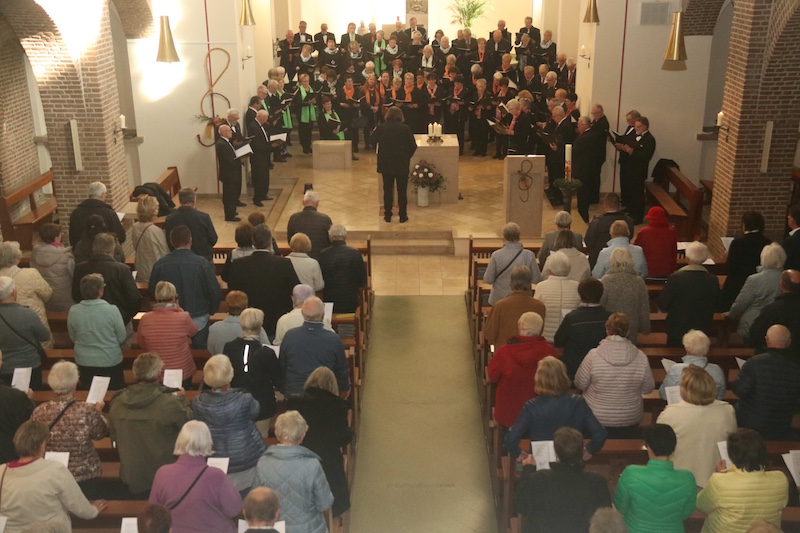 Singen der Selfkantchöre