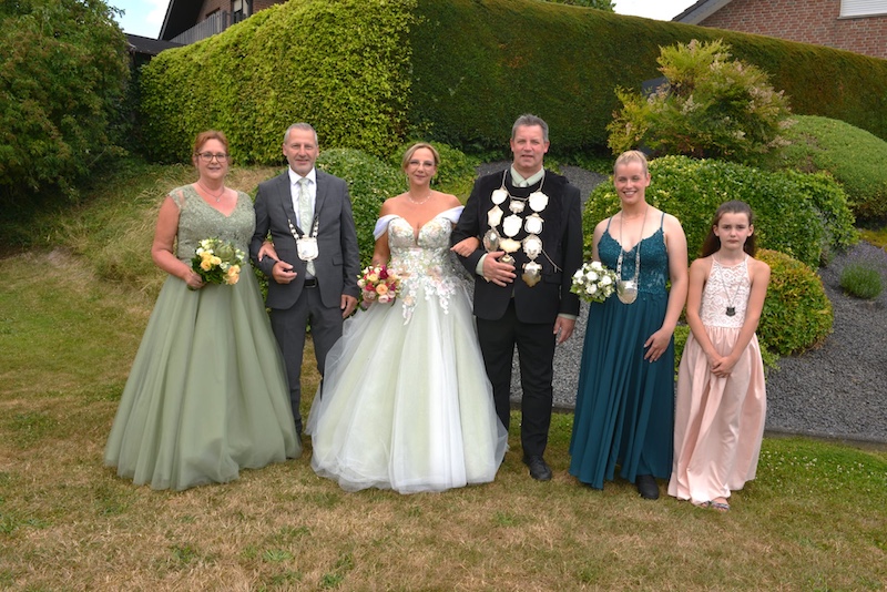 Herbstkirmes in Breberen-Brüxgen mit der Band „Fahrerflucht “!